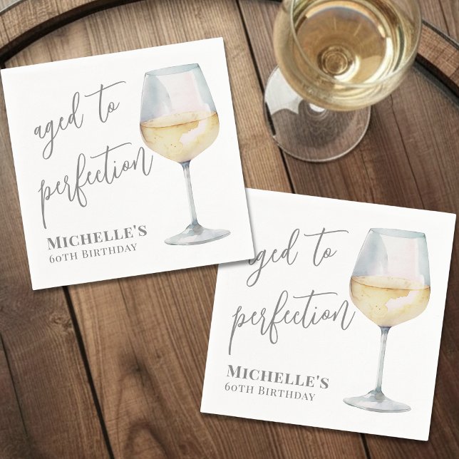 Färdigåldrad vit vin födelsedag pappersservett (Aged To Perfection White Wine Birthday Napkins)
