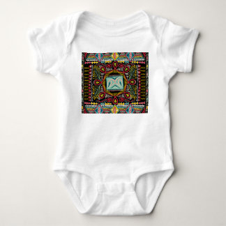 Färg abstrakt: fyrkantig fickdesign. t shirt