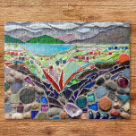 Färg Abstrakt liggande Pussel<br><div class="desc">Detta unika pussel dekoreras med en mosaik i abstraktens landskap i ljusa färger toner och jordtoner.
Den ursprungliga mosaiken var gjord av ett litet delarare glas,  småstarna och föremål.
Original Mosaic © Michele Davies.</div>