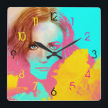 Färg Abstrakt, puckelkvinna, köldknäpp på kvadrat Fyrkantig Klocka<br><div class="desc">- Vackra Abstrakter på pop-konstkvinnan,  Square Clock. Färgfull atmosfär av rosa,  blått och gult.
- Original Digital teckning av Raphael Studio - "Intense".
- Elegant,  konstnärlig och unik utformning.</div>