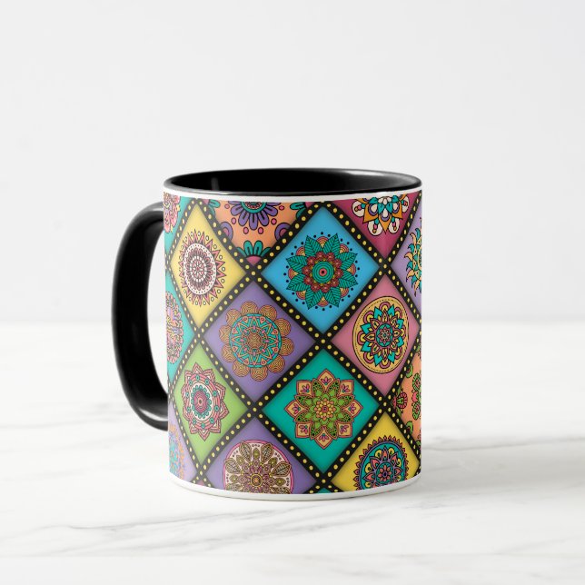 Färg Crazy Mandala Quilt Bee Mugg (Framsida vänster)