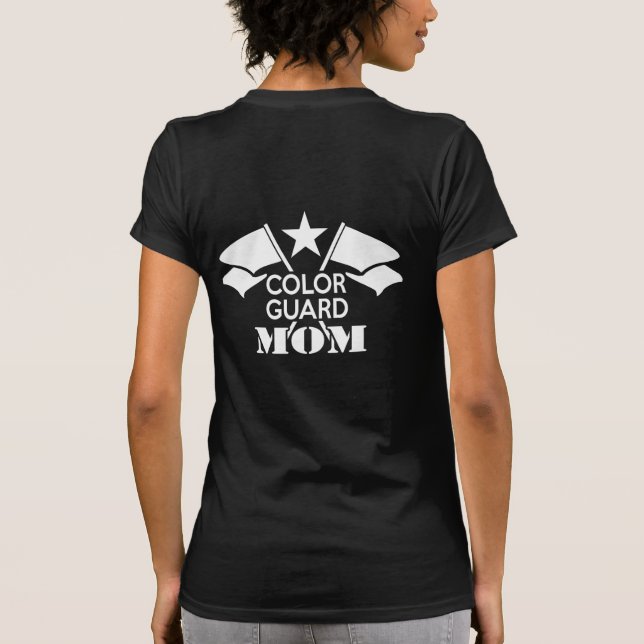 Färg Guard Mamma Crossed Flaggor T-shirt (Baksida)