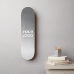 Färg-övertoning för Logotyp och redigerbar bakgrun Mini Skateboard Bräda 18,5 Cm<br><div class="desc">Modern utformning av anpassadet med logotypen eller någon annan bild,  redigera som du vill!</div>
