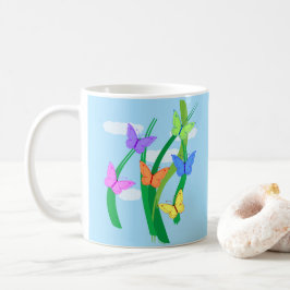 Färgad Butterflies och Himlar Kaffemugg