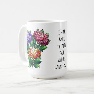 Färgade blommor med versaler av 2 korintianer 5:7 kaffemugg