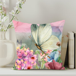 Färgämnen av fjäril Kisses bland vilda blommor Kudde