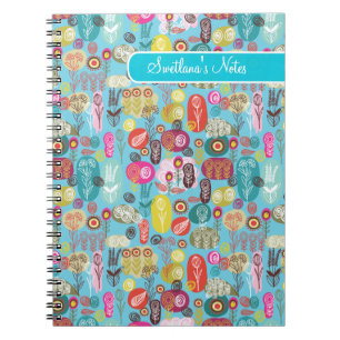 Färgämnen i Hand plockade Retro Flowers-Monogram Anteckningsbok