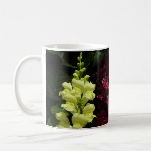 Färgämnen i Snapdragon och Pagoda Flowers Blommigt Kaffemugg
