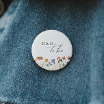 Färgämnet Wildblomma Pappa ska vara Knapp<br><div class="desc">Den här färgstarka knapp för vildblommor pappa till att bli är perfekt för din enkla, vismliga, boho-regnbåge sommardusch. Den ljusa, förtjusade rosan, gulten, orangen och blommigten guld i färg får en känsla av en minimalistisk, elegant, ge-vintage-trädgård. Den moderna designen är konst och delikat och ger en klassisk, jordfin ängsskugga i...</div>