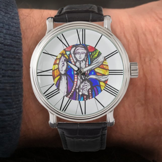 Färgat glas med romersk sifferdesign. armbandsur (Skapare uppladdad)