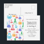 Färgbeakers och Flasks Science Mönster Inbjudan Vykort<br><div class="desc">Födelsedagsfest inbjudan vykort med roligt och färglös mönster. Forskare vibe med bakers och flaskor av olika format och storlek i starkt lycklig färg.</div>