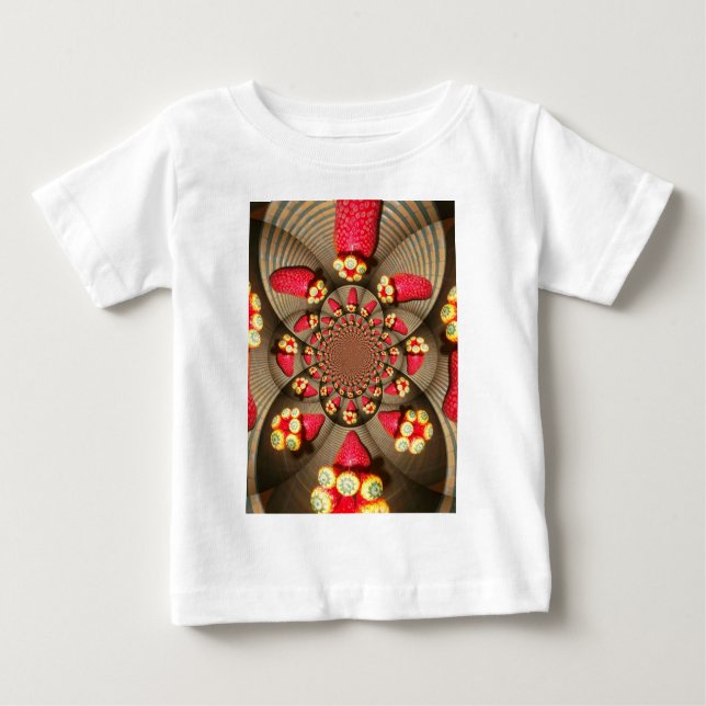 Färgbelyst rött ljus: Jordgubbe Kaleidoscope Art Tee Shirt (Framsida)