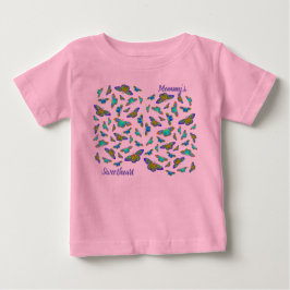 Färgfjärilar på baby rosa - baby T-Shirt