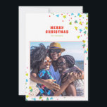 Färgfläckat Träd och konfetti Modern foto Julkort<br><div class="desc">Spelande träd och stjärna konfronterar ram med ditt familjefoto på det här moderna och minimalistiska helgdag. Anpassa kortets framsida med ditt eget säsong hälsning, namn och foto. Den samordnande mönstrade baksidan i gräns har gott om tomt utrymme i väntan på att din personliga beröring ska lägga till mer bilder eller...</div>