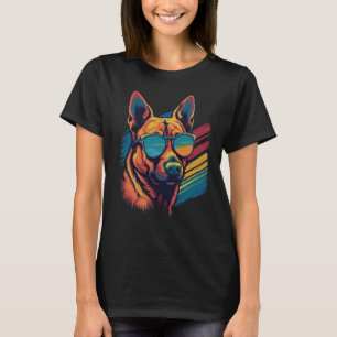 Färgfläckig belgisk malinois med solglasögon t shirt