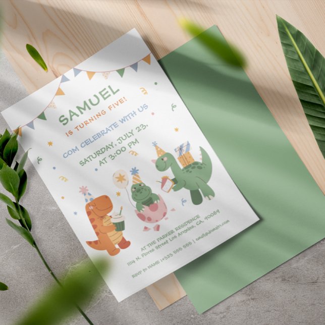 Färgfläckig dinosaurs Barns födelsedag Inbjudningar (Skapare uppladdad)