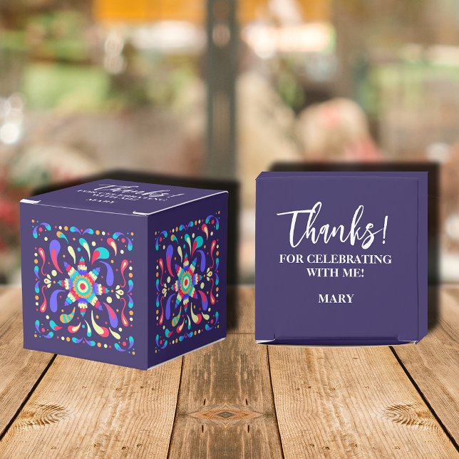Färgfläckig fiesta Birthday Blue Presentaskar (2" square colorful fiesta blue favor boxes, your message on the top.)