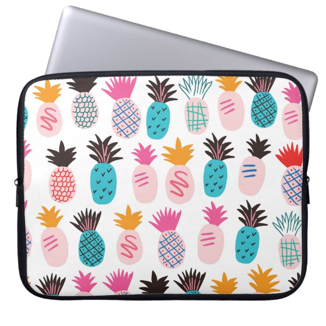 Färgfull ananas löv, tropisk doodle. laptop fodral (Framsidan)