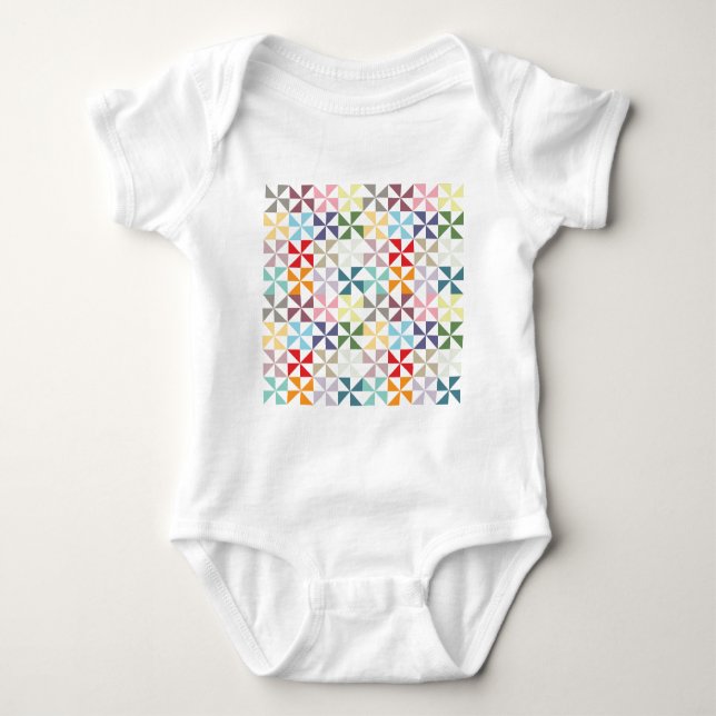 Färgfull geometrisk Pinjul T Shirt (Framsida)