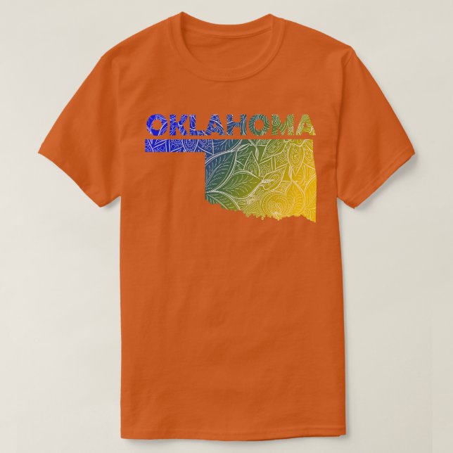 Färgfull mandalatart karta i Oklahoma med text i T Shirt (Design framsida)
