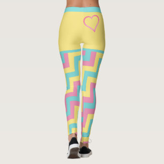 Färgfull modern geometrisk skorv med hörn leggings