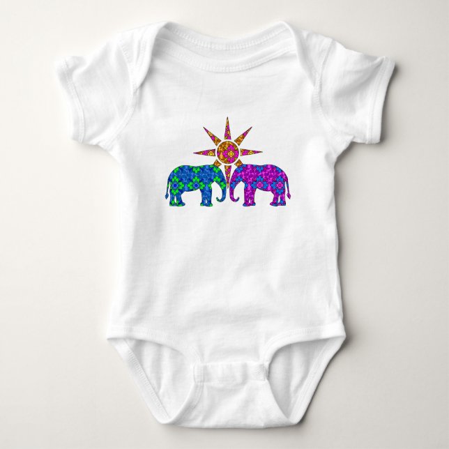 Färgfull Paisley Elephant Cute T-shirt (Framsida)