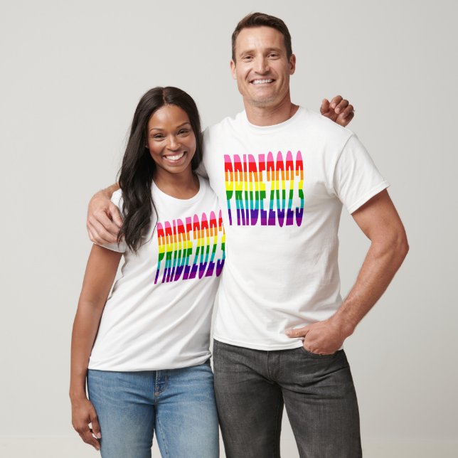 Färgfull regnbågstext LGBTQ Gay pride 2023 T-Shirt (Unisex)