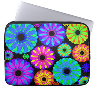 Färgfull Retroblommig Mönster på svart bakgrund Laptop Sleeve
