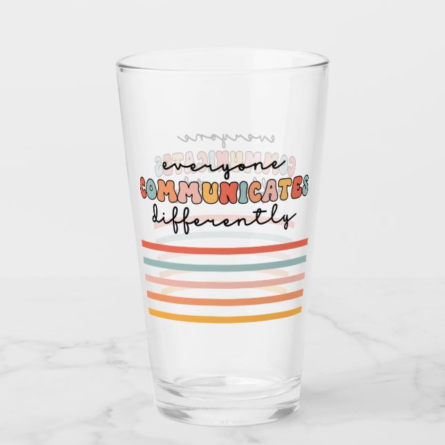 Färgfulla alla kommunicerar på olika sätt glaskopp (Framsida)