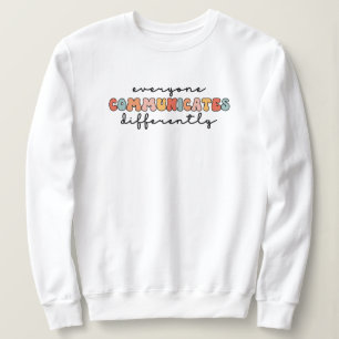 Färgfulla alla kommunicerar på olika sätt t shirt