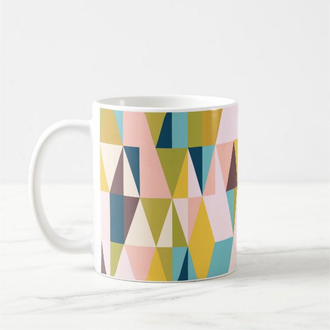 Färgfulla triangelplattor, vintagens bakgrund. kaffemugg (Vänster)