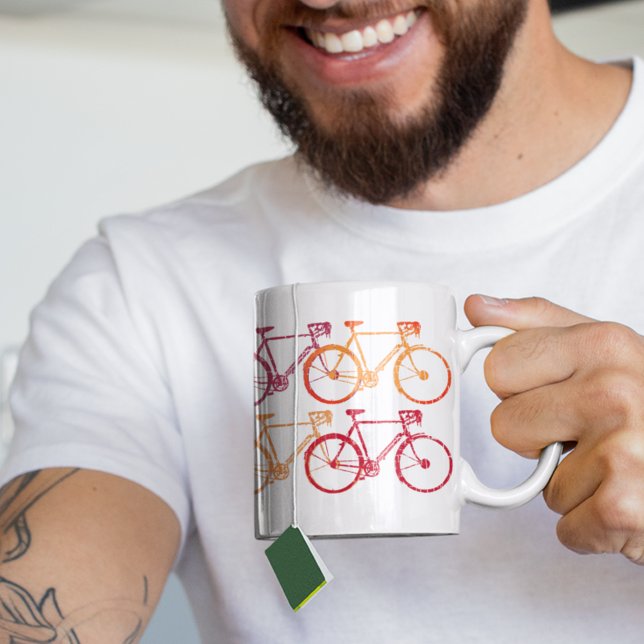 Färgfyllda cyklar som överlappar hjul kaffemugg (coffee for the cyclist)