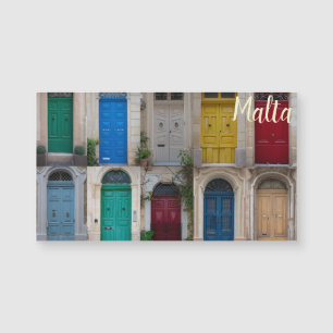 Färgfyllda dörrar på Malta