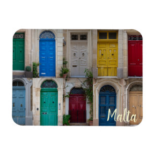 Färgfyllda dörrar på Malta Magnet