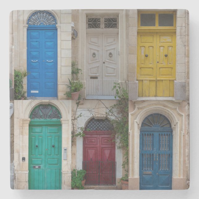 Färgfyllda dörrar på Malta Stenunderlägg (Framsidan)