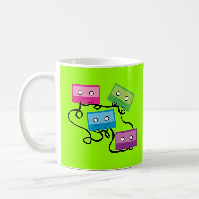 Färgfyllda kassettband kaffemugg (Vänster)