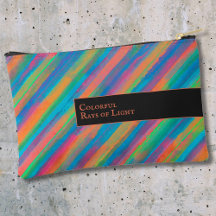 Färgfyllda ljuspassar som faller i mörker