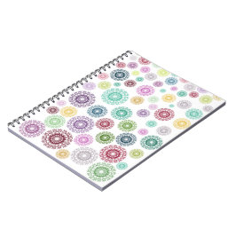 Färgfyllda mandalas i slumpmässig sortering anteckningsbok