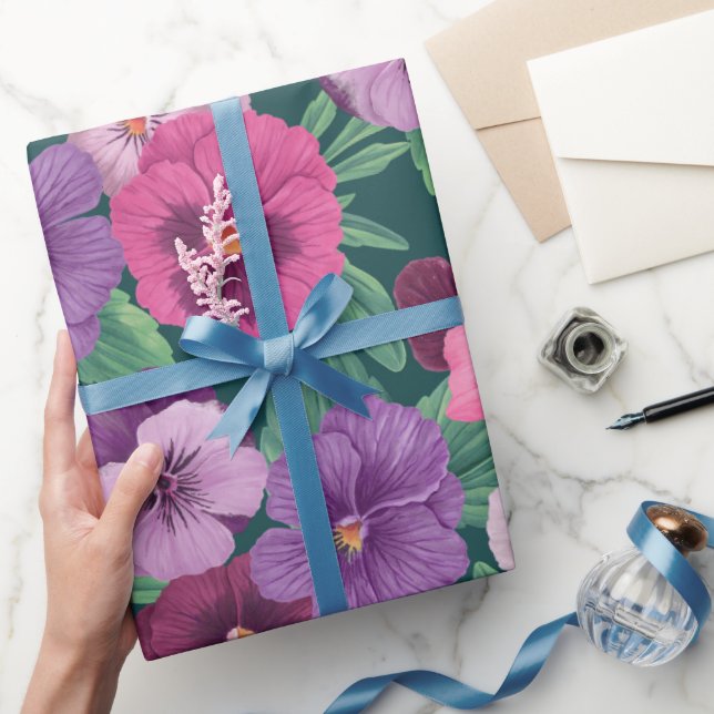 Färgfyllda rutor på mörk grönblå presentpapper (Gifting)