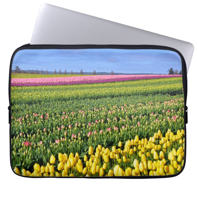 Färgfyllda tulipprader laptop sleeve (Framsidan)