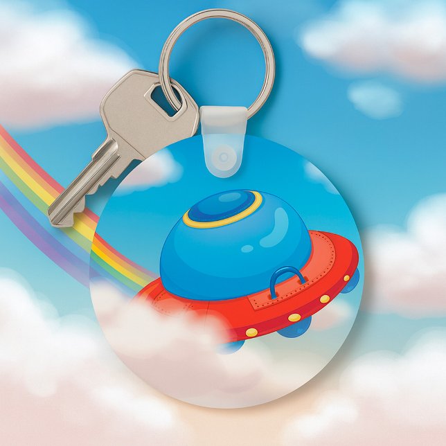 Färgfyllda UFO-utrymmen som flyger genom moln Nyckelring (Skapare uppladdad)