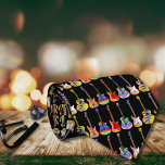 Färggitarrer, vattenfärg mönster slips<br><div class="desc">Elektriska, akustiska och semiakustiska gitarrer på funkyns psykedeliska coola slips i vibrant pop art färg. En gitarist eller musiker säger att man aldrig kan behöva till många gitarrer. Denna färgstarka guitardesign i roligten firar energin och mångfalden hos detta underbara musikinstrument. Perfektens gåva till gitarrer, musiker och musiker älskare. Psychedelic guitar...</div>