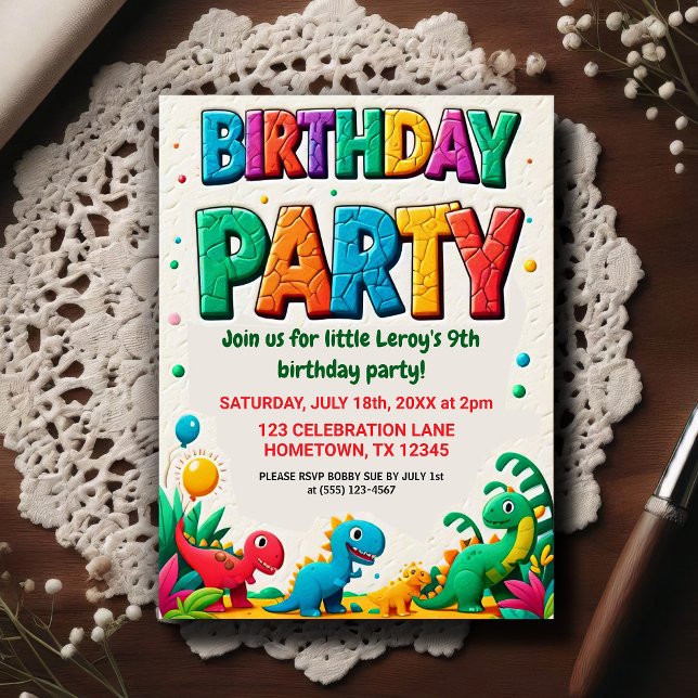 Färgglad barnkalas med dinosaurie tema  vykort (Skapare uppladdad)