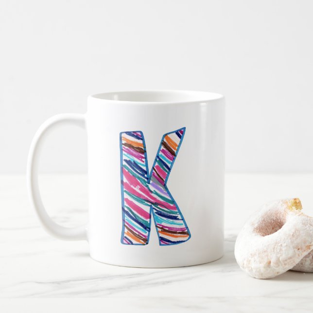 Färgglad bokstav K som i Kaj Kaffemugg (Med munk)