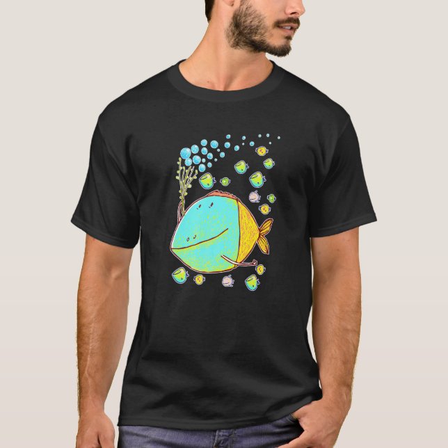 Färgglad Fisk Med Bubblor Och Små Fiskar T Shirt (Framsida)