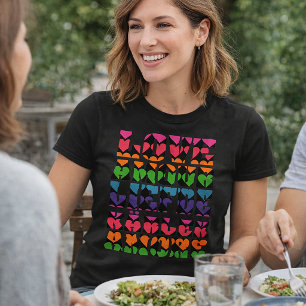 Färgglad kärlek geometriskt hjärtmönster t shirt