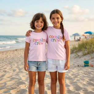 Färgglad kusinbesättning matchande familj t shirt