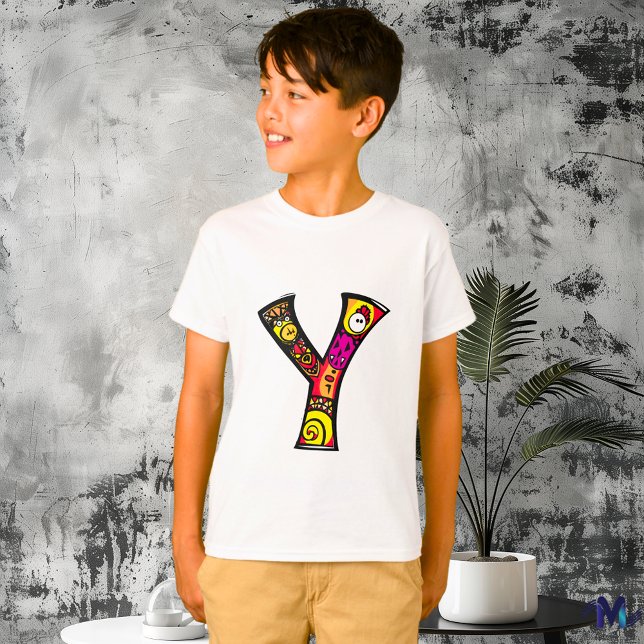 Färgglad och rolig monogram Y tribal och doodle T Shirt (Skapare uppladdad)