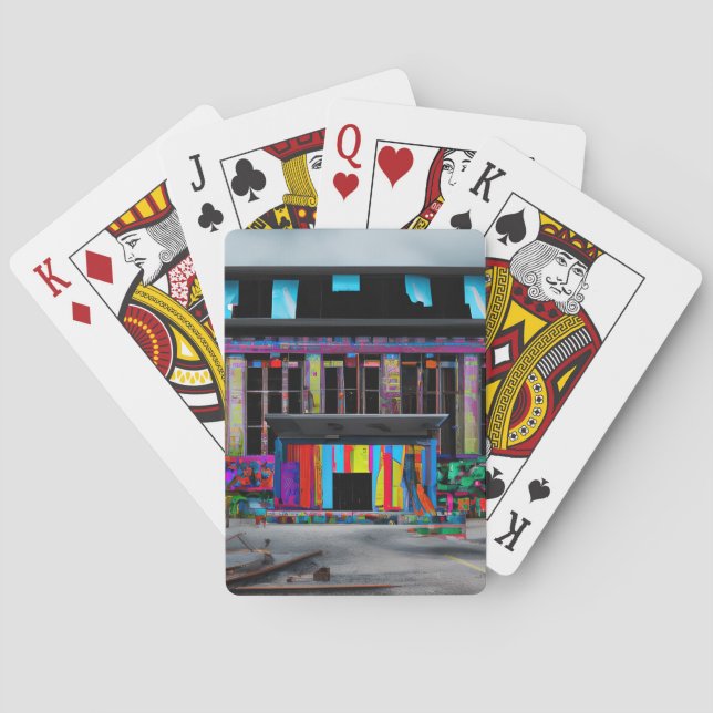 Färgglad övergiven byggnad Abstrakt AI-konst Casinokort (Baksidan)