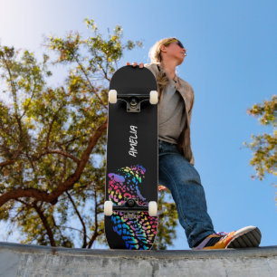 Färgglad regnbågsjaguar skateboard